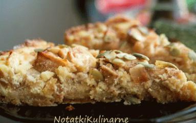 Zdjęcie - Bawarskie ciasto serowe z jabłkami - Przepisy kulinarne ze zdjęciami
