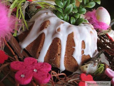 Zdjęcie - Wielkanocna babka ajerkoniakowa  - Przepisy kulinarne ze zdjęciami