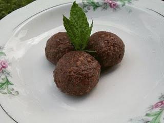 Zdjęcie - Trufle ziemniaczane, czekoladowe, mocno  kokosowe  - Przepisy kulinarne ze zdjęciami