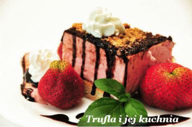 Zdjęcie - Pianka  truskawkowa  - Przepisy kulinarne ze zdjęciami