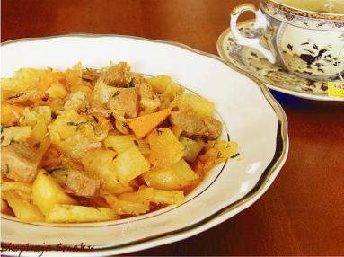 Zdjęcie - Wołowina z kapustą i  ziemniakami  - Przepisy kulinarne ze zdjęciami