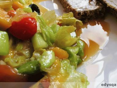 Zdjęcie - Surówka z  mango  - Przepisy kulinarne ze zdjęciami