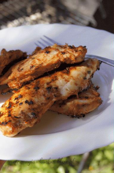 Zdjęcie - Grillowane piersi z kurczaka na słodko - kwaśno   - Przepisy kulinarne ze zdjęciami