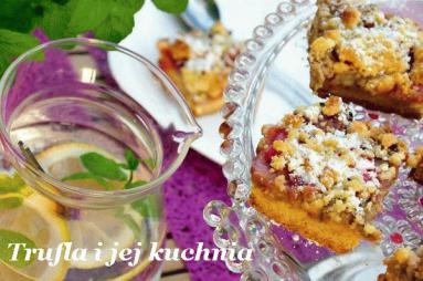 Zdjęcie - Kruche ciasto z  rabarbarem  - Przepisy kulinarne ze zdjęciami