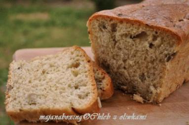 Zdjęcie - Zeytinli ekmek - chleb z oliwkami  - Przepisy kulinarne ze zdjęciami