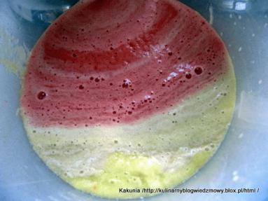 Zdjęcie - sok jabłkowo-truskawkowy  - Przepisy kulinarne ze zdjęciami