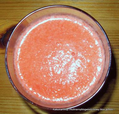 Zdjęcie - sok jabłkowo-truskawkowy  - Przepisy kulinarne ze zdjęciami