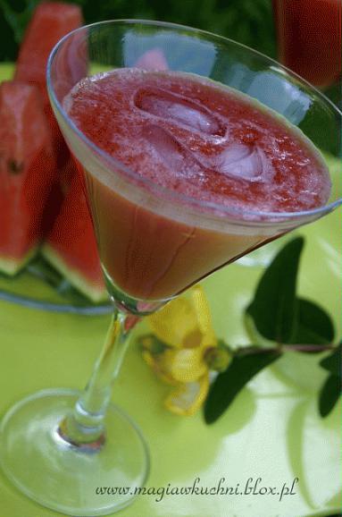 Zdjęcie - Drink arbuzowy  - Przepisy kulinarne ze zdjęciami
