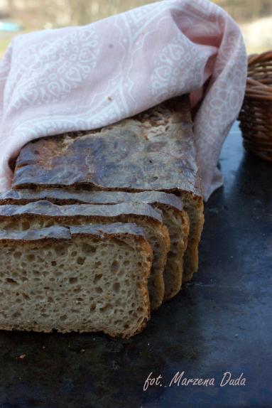 Chleb pytlowy z dodatkiem mąki pszennej z cebulką
