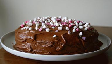 Ciasto czekoladowe dla grzecznych dziewczynek (masa czekoladowa)