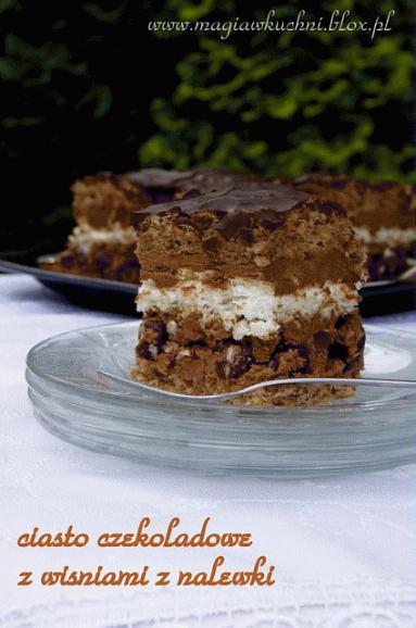 Ciasto czekoladowe z wiśniami z nalewki (krem)