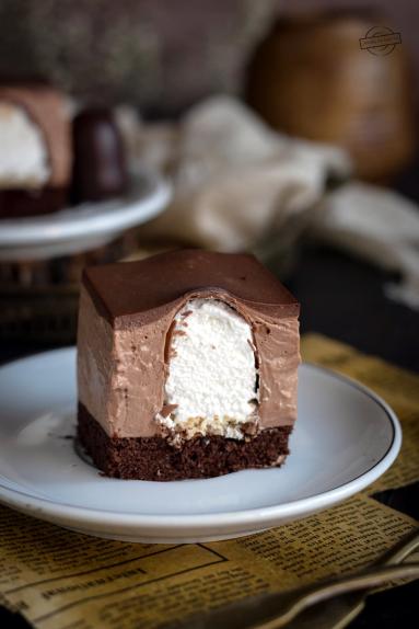 Ciasto z ciepłymi lodami – kakaowe