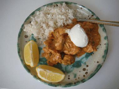 Curry z migdałami i wiórkami kokosowymi (sos korma)