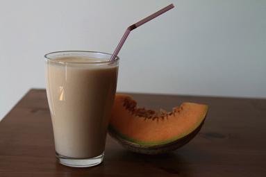 Koktajl melonowo-kokosowy