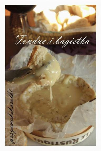 Ser z piekarnika czyli fondue z bagietka