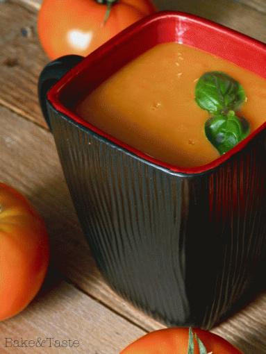 Sok pomidorowy - domowy, zdrowy i pożywny