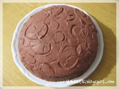 Tort czekoladowy (dodatki)