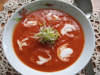 Zupa czosnkowo - pomidorowa