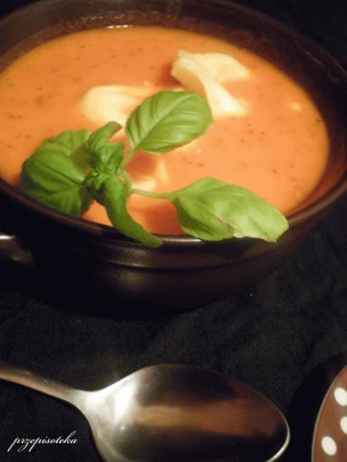 Zupa pomidorowa z tortellini