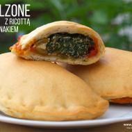 Calzone z ricottą i szpinakiem