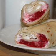 Naleśniki z mascarpone i malinami