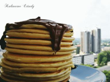 Zdjęcie - Amerykańskie placki - pancakes - Przepisy kulinarne ze zdjęciami