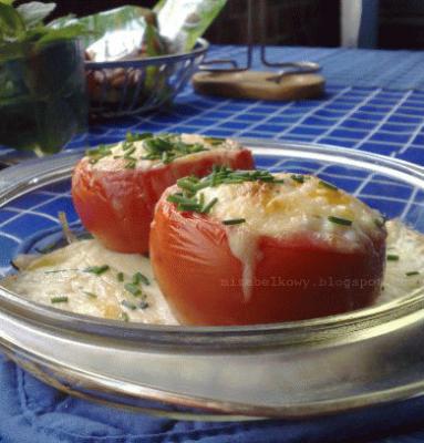Zdjęcie - Jajka zapiekane w pomidorach - Przepisy kulinarne ze zdjęciami