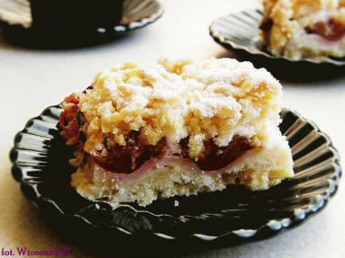 Zdjęcie - Kruche ciasto ze śliwkami i cynamonową  kruszonką  - Przepisy kulinarne ze zdjęciami