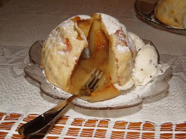 Zdjęcie - Pieczone jabłka w cieście - Przepisy kulinarne ze zdjęciami