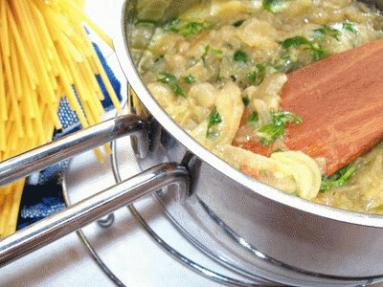 Zdjęcie - Bucatini z sosem  cebulowym  - Przepisy kulinarne ze zdjęciami