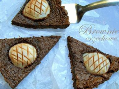 Zdjęcie - Orzechowe brownie z  gruszkami  - Przepisy kulinarne ze zdjęciami