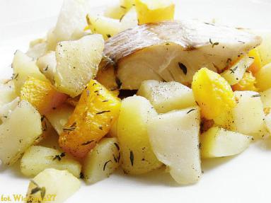 Zdjęcie - Ryba pieczona z dynią i  ziemniakami  - Przepisy kulinarne ze zdjęciami