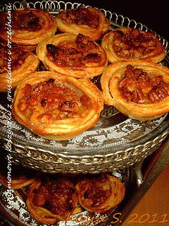 Zdjęcie - Cynamonowe koszyczki z ciasta francuskiego z nadzieniem gruszkowo-orzechowym - Przepisy kulinarne ze zdjęciami