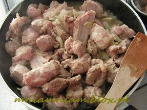 Zdjęcie - Bigos z  mięsem  - Przepisy kulinarne ze zdjęciami