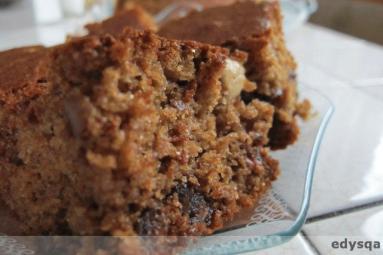 Zdjęcie - Pyszne ciasto daktylowe z gałką  muszkatołową  - Przepisy kulinarne ze zdjęciami