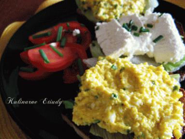 Zdjęcie - Kanapka z pastą jajeczną - Przepisy kulinarne ze zdjęciami