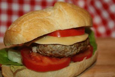 Zdjęcie - domowy hamburger - Przepisy kulinarne ze zdjęciami
