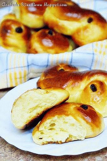 Zdjęcie - Szwedzkie bułeczki szafranowe (Lussekatter) - Przepisy kulinarne ze zdjęciami