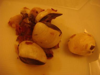 Zdjęcie - Mule duszone w białym winie z chorizo i ostrą papryką  - Przepisy kulinarne ze zdjęciami