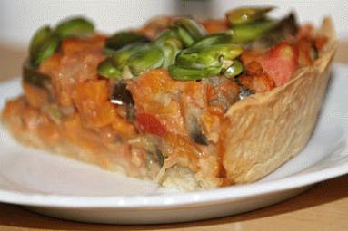 Zdjęcie - tarta z warzywami i bobem - Przepisy kulinarne ze zdjęciami
