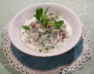 Zdjęcie - Makaron z ziołowo - śmietanowym sosem - Przepisy kulinarne ze zdjęciami