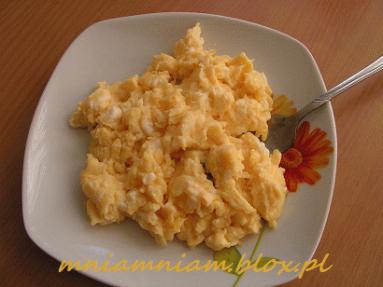 Zdjęcie - Jajecznica - dwie  odsłony  - Przepisy kulinarne ze zdjęciami