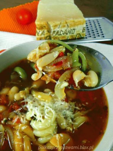 Zdjęcie - Zupa z makaronem i fasolą we włoskim stylu  - Przepisy kulinarne ze zdjęciami