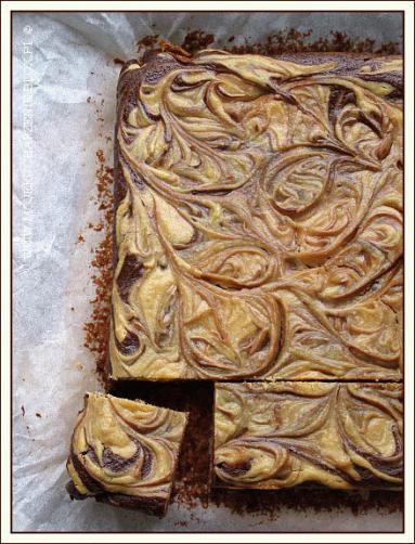 Zdjęcie - Sernikobrownie z masłem orzechowym  - Przepisy kulinarne ze zdjęciami
