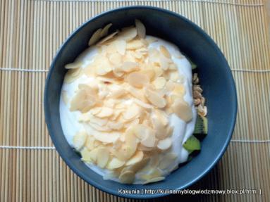 Zdjęcie - płatki z kiwi na śniadanie, czyli ku pamięci ;)  - Przepisy kulinarne ze zdjęciami