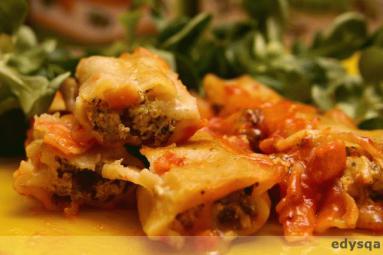 Zdjęcie - Cannelloni nadziewane tofu i  brokułami  - Przepisy kulinarne ze zdjęciami