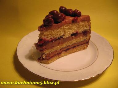 Zdjęcie - Tort czekoladowy z wiśniami  - Przepisy kulinarne ze zdjęciami