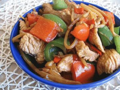 Zdjęcie - Kurczak po chińsku z chilli - Przepisy kulinarne ze zdjęciami