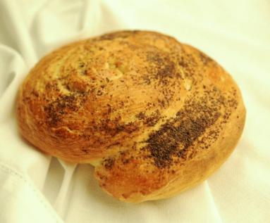Zdjęcie - Chleb zawijaniec z makiem - Przepisy kulinarne ze zdjęciami