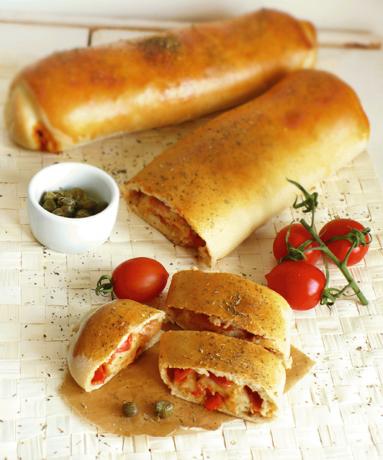 Zdjęcie - Rolada chlebowa z Toskanii - Przepisy kulinarne ze zdjęciami